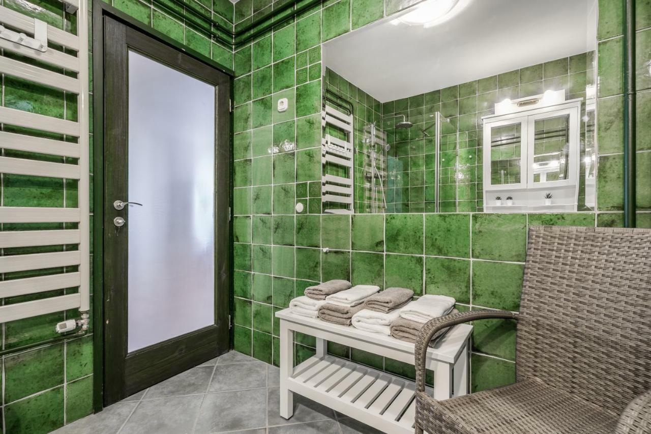 Bpr Golden Corner Suite With Balcony & A/C Budapest Bagian luar foto
