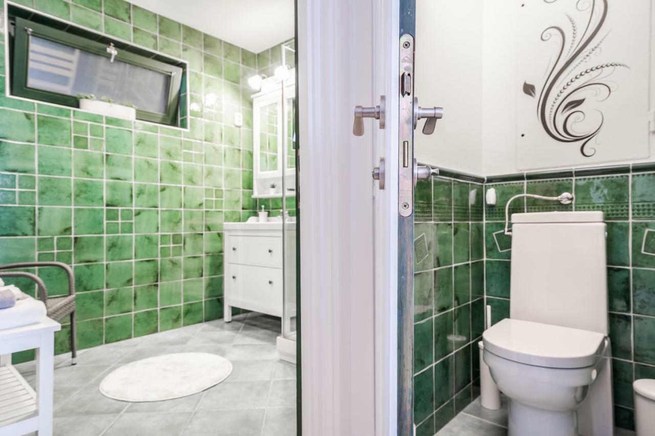 Bpr Golden Corner Suite With Balcony & A/C Budapest Bagian luar foto